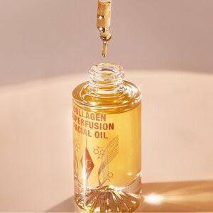 Charlotte Tilbury Collagen Superfusion Facial Oil - Luxurious Gold